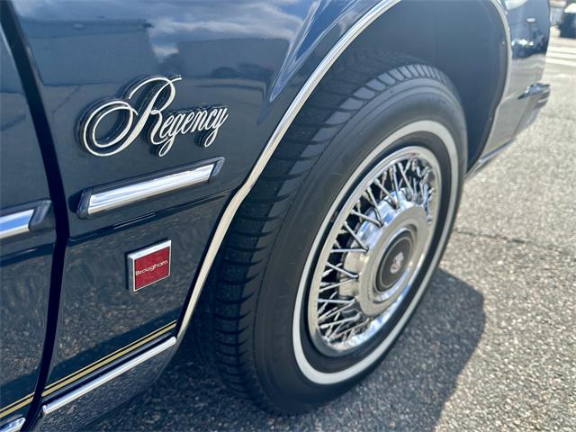 1986 Oldsmobile 98 Regency Brougham (CC-1946401) for sale in ABINGTON, Massachusetts