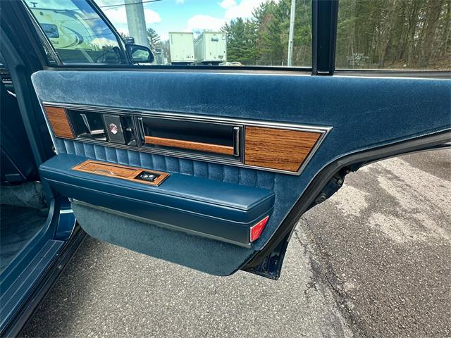 1986 Oldsmobile 98 Regency Brougham (CC-1946401) for sale in ABINGTON, Massachusetts