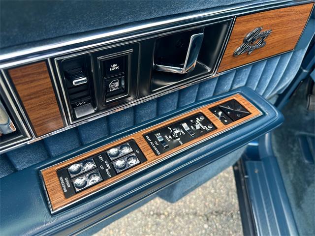1986 Oldsmobile 98 Regency Brougham (CC-1946401) for sale in ABINGTON, Massachusetts
