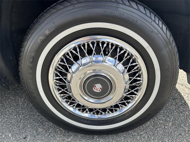 1986 Oldsmobile 98 Regency Brougham (CC-1946401) for sale in ABINGTON, Massachusetts