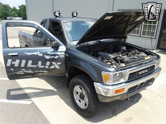 1990 Toyota Hilux (CC-1940816) for sale in O'Fallon, Illinois