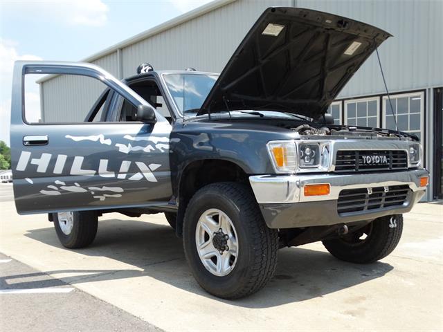 1990 Toyota Hilux (CC-1940816) for sale in O'Fallon, Illinois
