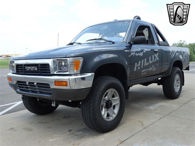1990 Toyota Hilux (CC-1940816) for sale in O'Fallon, Illinois