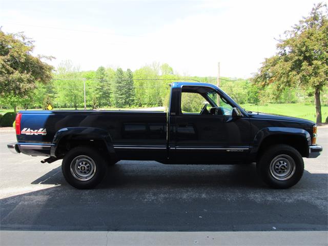 1995 Chevrolet 3/4-Ton Pickup (CC-1954893) for sale in Mill Hall, Pennsylvania