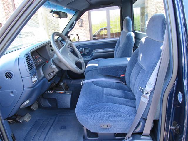 1995 Chevrolet 3/4-Ton Pickup (CC-1954893) for sale in Mill Hall, Pennsylvania