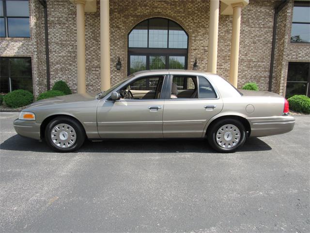 2003 Ford Crown Victoria (CC-1955113) for sale in Mill Hall, Pennsylvania