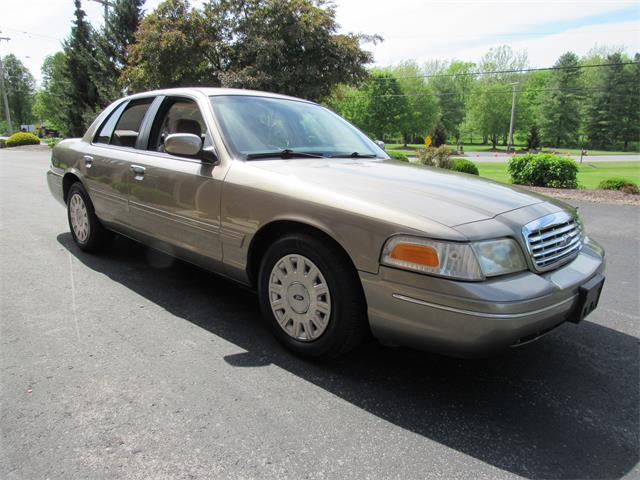 2003 Ford Crown Victoria (CC-1955113) for sale in Mill Hall, Pennsylvania