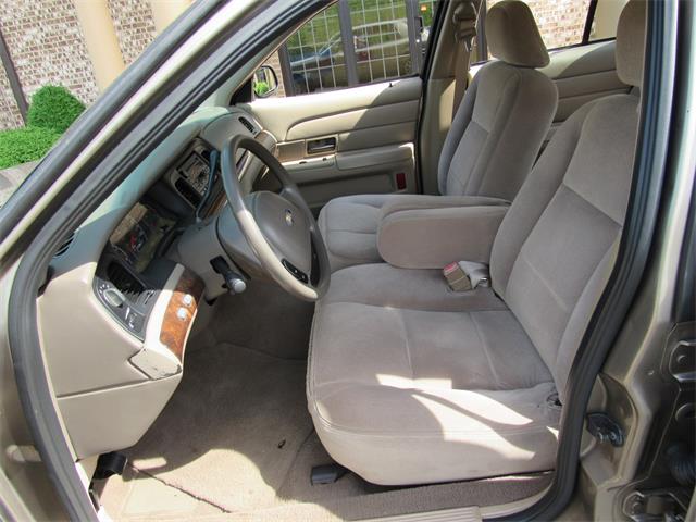 2003 Ford Crown Victoria (CC-1955113) for sale in Mill Hall, Pennsylvania
