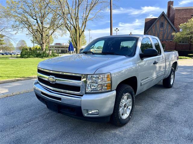 2010 Chevrolet Silverado 1500 (CC-1956943) for sale in Arlington Heights, Illinois
