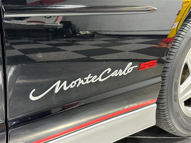 2002 Chevrolet Monte Carlo (CC-1962493) for sale in Pittsburgh, Pennsylvania