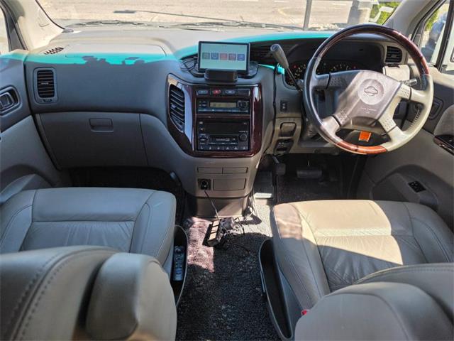 2000 Nissan Elgrand (CC-1962814) for sale in Tacoma, Washington