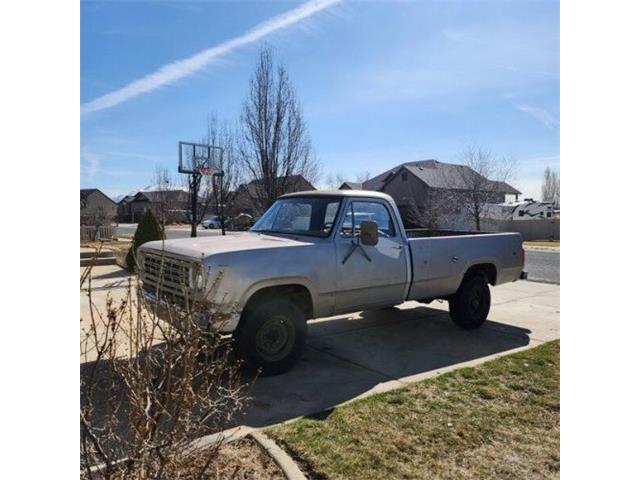 1976 Dodge M880 (CC-1963187) for sale in Cadillac, Michigan