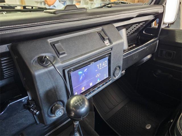 1990 Land Rover Defender (CC-1963282) for sale in Woodland Hills, California