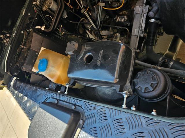 1990 Land Rover Defender (CC-1963282) for sale in Woodland Hills, California