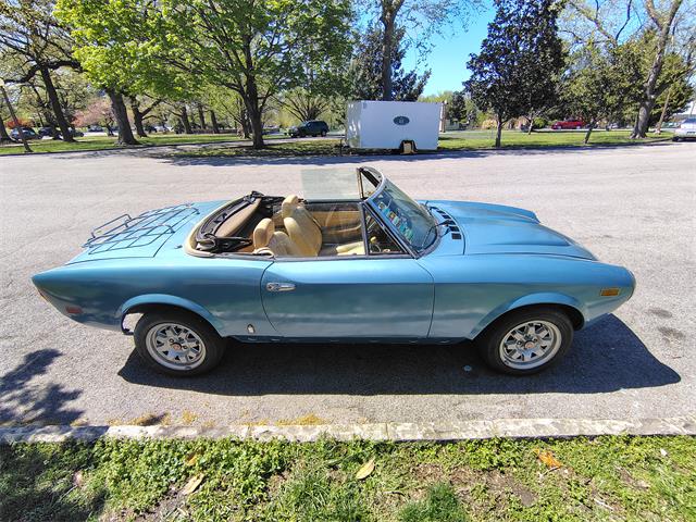 1981 Fiat 124 Spider 2000 (CC-1964227) for sale in St. Louis, Missouri