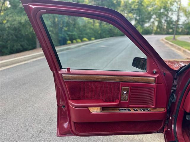 1992 Chrysler New Yorker (CC-1965494) for sale in Huntsville, Alabama