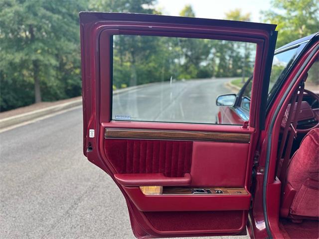 1992 Chrysler New Yorker (CC-1965494) for sale in Huntsville, Alabama