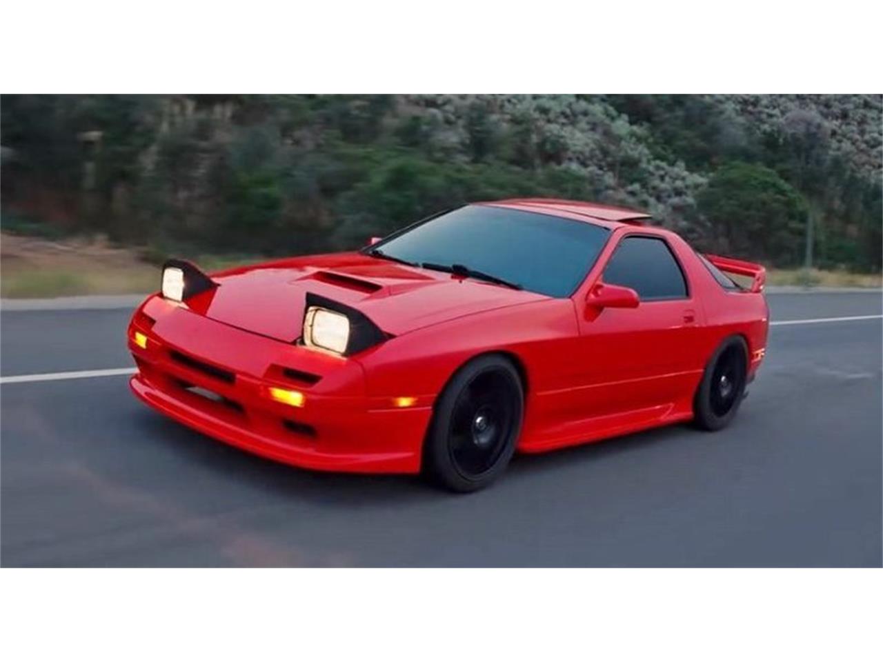 53701520-1987-mazda-rx-7-std.jpg
