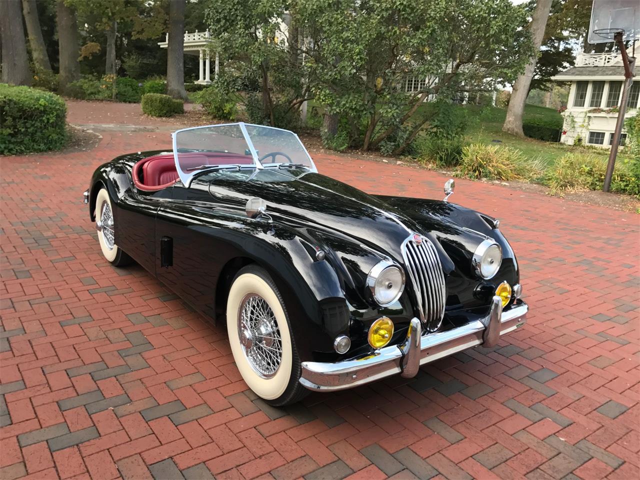 53977807-1954-jaguar-xk140-std.jpg