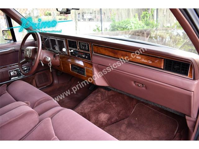 1989 Lincoln Town Car (CC-1973190) for sale in Lakeland, Florida