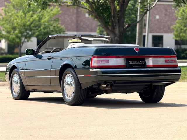 ラガルン 1993 Cadillac Allante for Sale | ClassicCars.com | CC-1977085