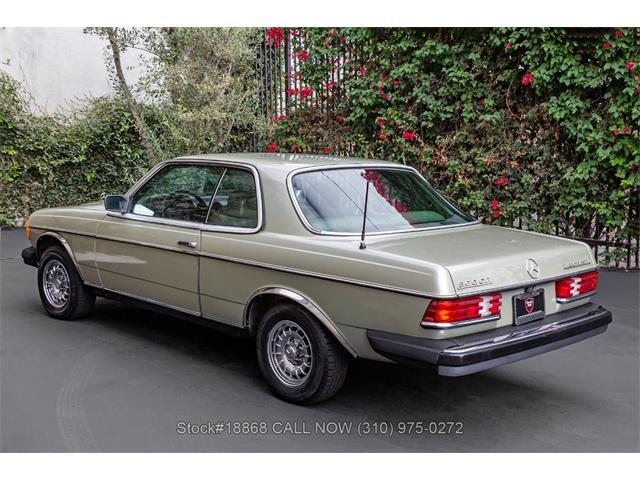 1982 Mercedes-Benz 300CD (CC-1978647) for sale in Beverly Hills, California