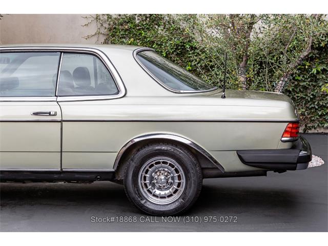 1982 Mercedes-Benz 300CD (CC-1978647) for sale in Beverly Hills, California