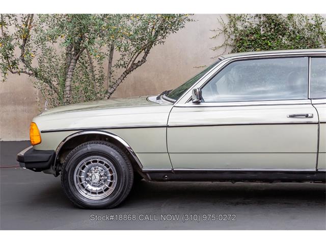 1982 Mercedes-Benz 300CD (CC-1978647) for sale in Beverly Hills, California