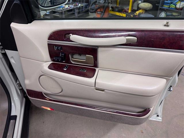 2004 Lincoln Town Car (CC-1981824) for sale in Edison, New Jersey