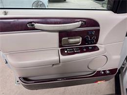 2004 Lincoln Town Car (CC-1981824) for sale in Edison, New Jersey