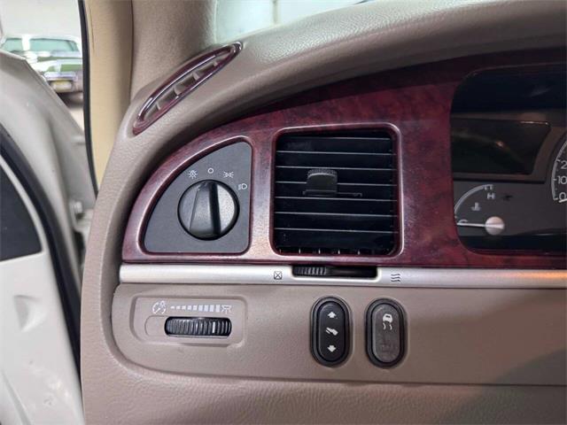 2004 Lincoln Town Car (CC-1981824) for sale in Edison, New Jersey