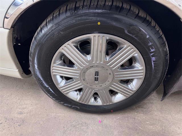 2004 Lincoln Town Car (CC-1981824) for sale in Edison, New Jersey