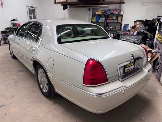 2004 Lincoln Town Car (CC-1981824) for sale in Edison, New Jersey