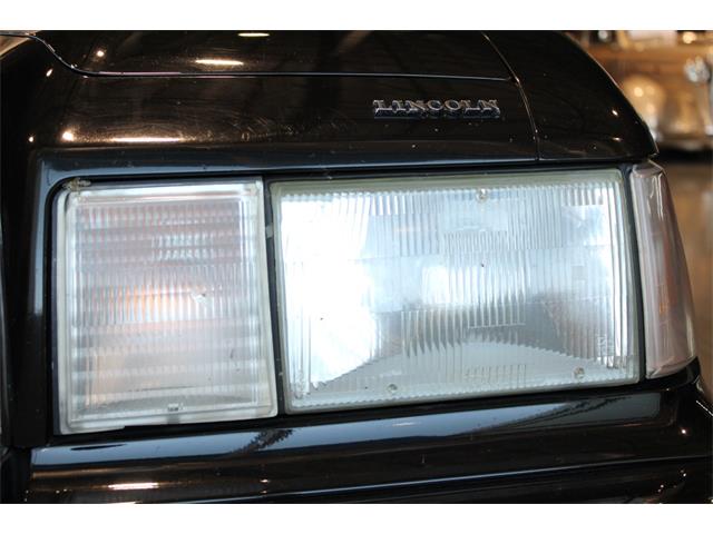 1991 Lincoln Continental (CC-1984365) for sale in O'Fallon, Illinois