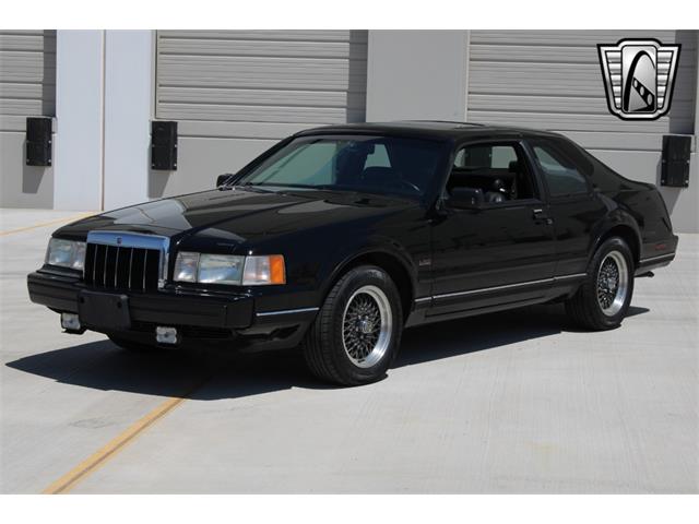 1991 Lincoln Continental (CC-1984365) for sale in O'Fallon, Illinois