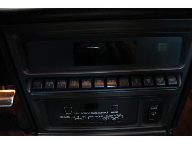 1991 Lincoln Continental (CC-1984365) for sale in O'Fallon, Illinois