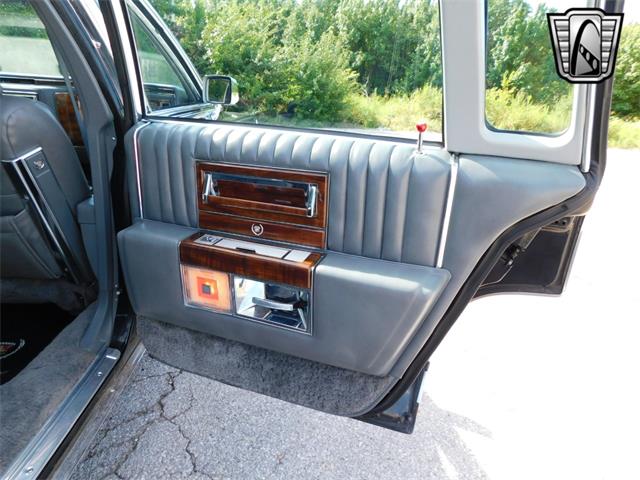 1989 Cadillac Brougham (CC-1984376) for sale in O'Fallon, Illinois