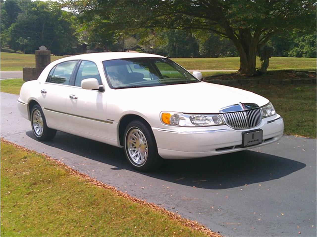 1998 Lincoln Continental for Sale | ClassicCars.com | CC-1998935