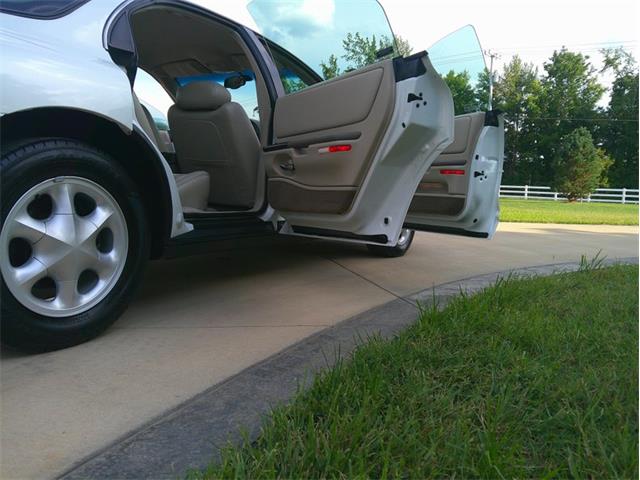 1998 Oldsmobile Aurora (CC-1998937) for sale in Carlisle, Pennsylvania