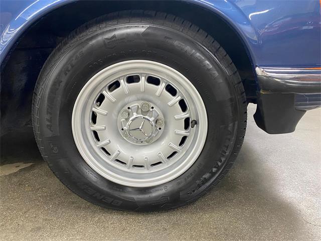 1985 Mercedes-Benz 500SL (CC-2002488) for sale in Huntington Station, New York