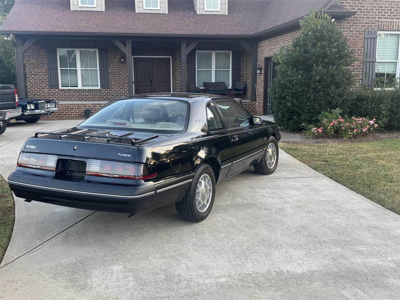 Zu verkaufen: Ford Thunderbird von 1988 in Monroe, North Carolina
