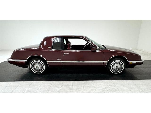 1992 Buick Riviera (CC-2011875) for sale in Morgantown, Pennsylvania
