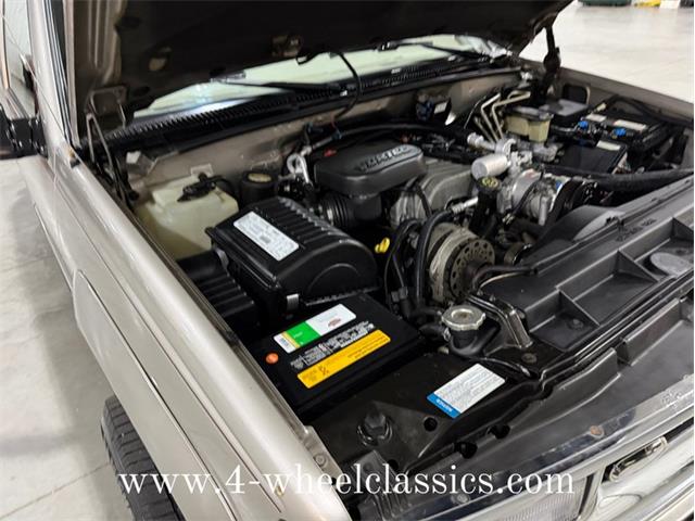 1999 Chevrolet Suburban (CC-2013243) for sale in Holland , Michigan