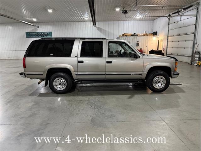 1999 Chevrolet Suburban (CC-2013243) for sale in Holland , Michigan