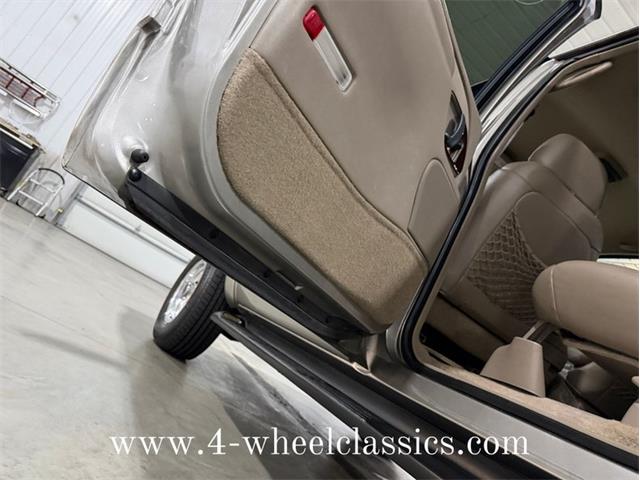 1999 Chevrolet Suburban (CC-2013243) for sale in Holland , Michigan