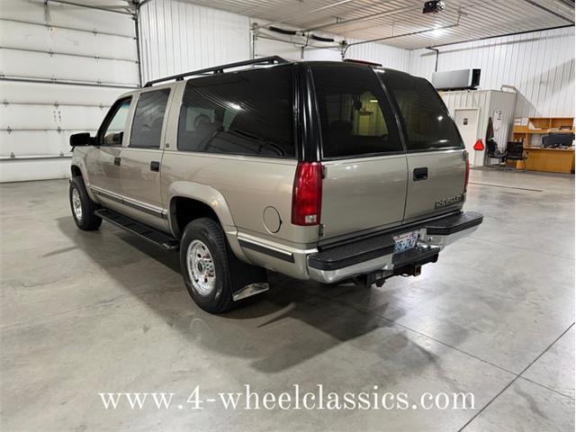 1999 Chevrolet Suburban (CC-2013243) for sale in Holland , Michigan