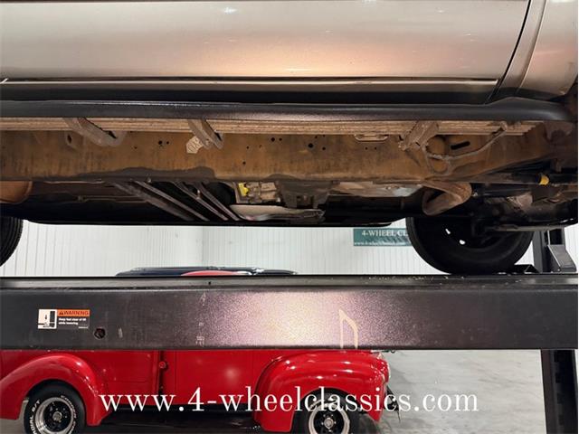 1999 Chevrolet Suburban (CC-2013243) for sale in Holland , Michigan