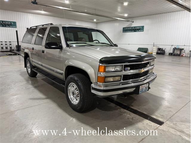 1999 Chevrolet Suburban (CC-2013243) for sale in Holland , Michigan