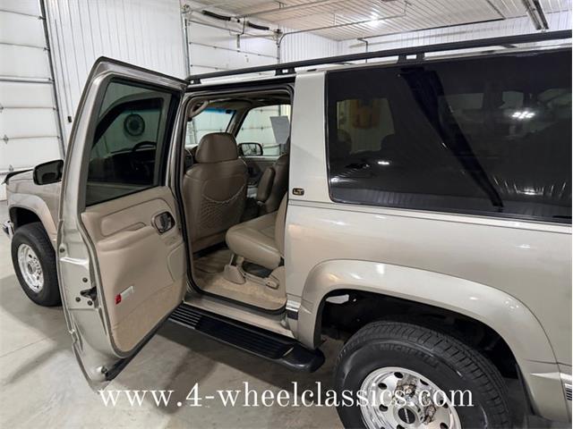 1999 Chevrolet Suburban (CC-2013243) for sale in Holland , Michigan