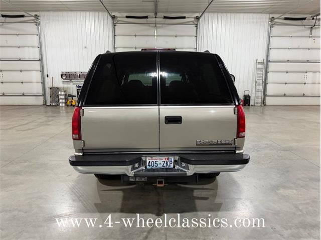 1999 Chevrolet Suburban (CC-2013243) for sale in Holland , Michigan